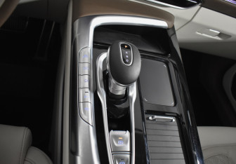 Подержанный автомобиль Voyah Free 2023 года (17 фото)