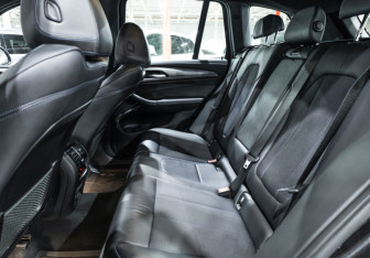 Подержанный автомобиль BMW X3 2019 года (14 фото)