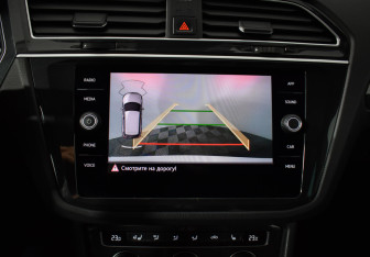 Подержанный автомобиль Volkswagen Tiguan 2020 года (17 фото)