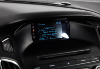 Подержанный автомобиль Ford Focus Sedan 2017 года (12 фото)