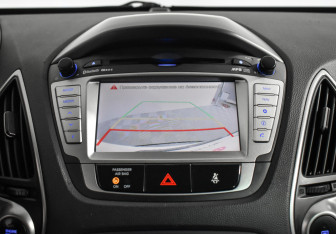 Подержанный автомобиль Hyundai ix35 2012 года (17 фото)