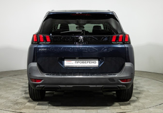 Подержанный автомобиль Peugeot 5008 Suv 2018 года (6 фото)