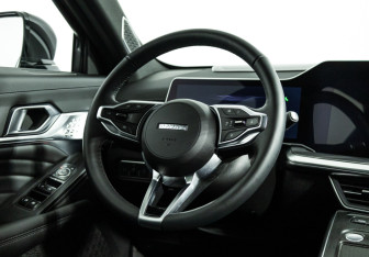 Подержанный автомобиль Haval F7 2025 года (24 фото)