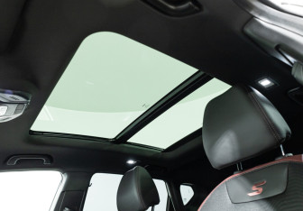 Подержанный автомобиль Geely Coolray 2023 года (15 фото)