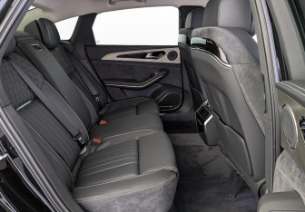 Новый Hongqi H9 2024 (12 фото)