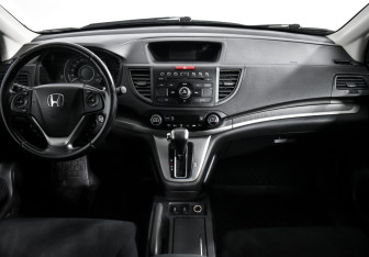 Подержанный автомобиль Honda CR-V 2013 года (14 фото)