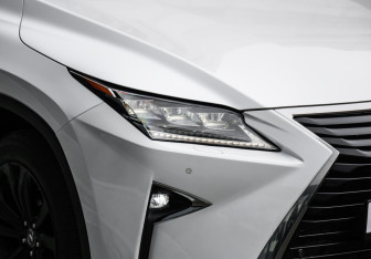 Подержанный автомобиль Lexus RX 2018 года (11 фото)