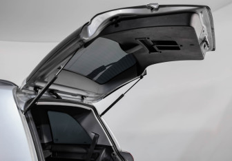 Подержанный автомобиль Opel Zafira Compactvan 2012 года (28 фото)