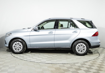 Подержанный автомобиль Mercedes-Benz GLE 2016 года (8 фото)