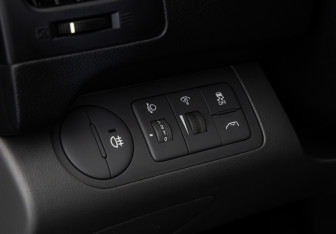 Подержанный автомобиль Hyundai H-1 2020 года (16 фото)