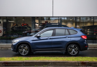 Подержанный автомобиль BMW X1 2021 года (9 фото)