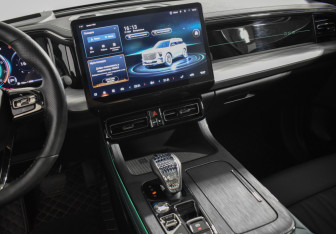 Подержанный автомобиль GAC GS8 2023 года (23 фото)