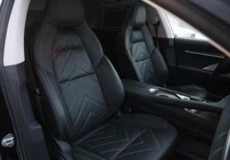 Подержанный автомобиль Zeekr 001 2023 года (28 фото)