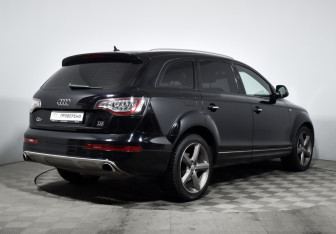 Подержанный автомобиль Audi Q7 2013 года (5 фото)
