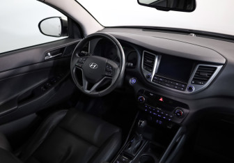 Подержанный автомобиль Hyundai Tucson 2016 года (9 фото)