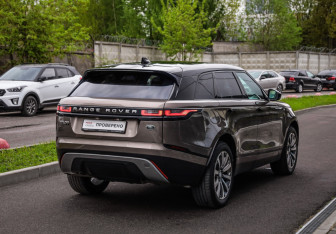 Подержанный автомобиль Land Rover Range Rover Velar 2018 года (6 фото)