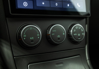 Подержанный автомобиль Subaru Forester Suv 2006 года (16 фото)