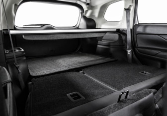 Подержанный автомобиль Mitsubishi Outlander 2021 года (20 фото)