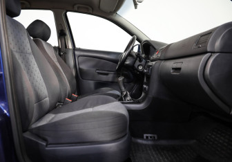 Подержанный автомобиль Skoda Octavia Liftback 2007 года (18 фото)