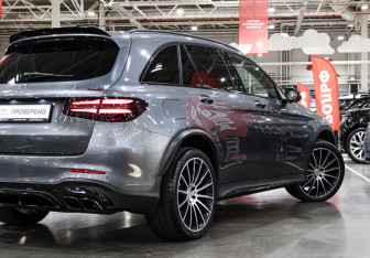 Подержанный автомобиль Mercedes-Benz GLC AMG 2016 года (8 фото)