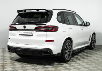 Подержанный автомобиль BMW X5 2020 года (5 фото)