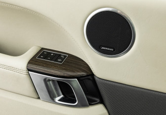 Подержанный автомобиль Land Rover Range Rover Sport 2014 года (17 фото)