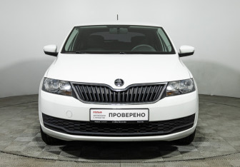 Подержанный автомобиль Skoda Rapid Liftback 2017 года (2 фото)