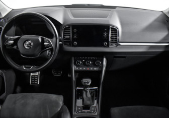 Подержанный автомобиль Skoda Karoq 2021 года (16 фото)