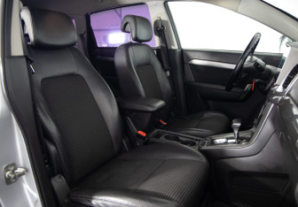 Подержанный автомобиль Chevrolet Captiva 2012 года (19 фото)