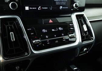 Подержанный автомобиль Kia Sorento 2020 года (20 фото)