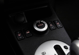 Подержанный автомобиль Nissan X-Trail 2013 года (17 фото)