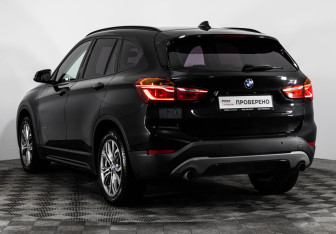Подержанный автомобиль BMW X1 2017 года (7 фото)