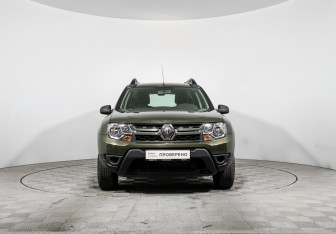 Подержанный автомобиль Renault Duster 2019 года (2 фото)