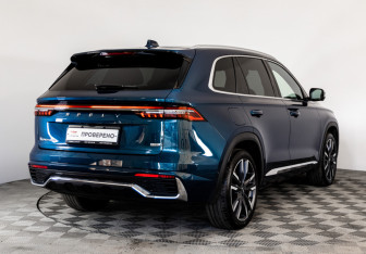 Подержанный автомобиль Geely Monjaro 2023 года (5 фото)