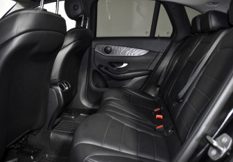 Подержанный автомобиль Mercedes-Benz GLC Coupe 2019 года (15 фото)