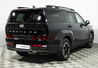 Подержанный автомобиль Hyundai Santa Fe 2024 года (5 фото)