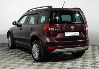 Подержанный автомобиль Skoda Yeti 2014 года (7 фото)