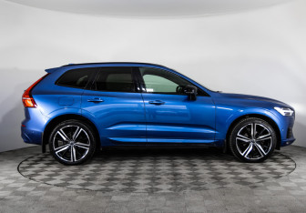 Подержанный автомобиль Volvo XC60 2020 года (4 фото)