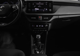 Подержанный автомобиль Skoda Rapid Liftback 2020 года (15 фото)