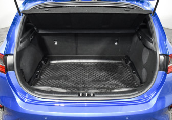 Подержанный автомобиль Kia Ceed Hatchback 2019 года (21 фото)