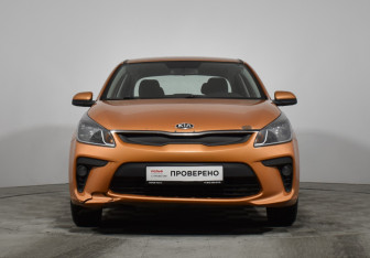 Подержанный автомобиль Kia Rio Sedan 2017 года (2 фото)