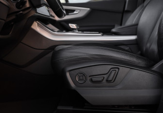 Подержанный автомобиль Audi Q7 2019 года (29 фото)