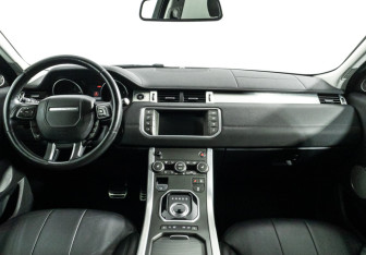 Подержанный автомобиль Land Rover Range Rover Evoque 2017 года (13 фото)