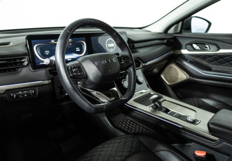 Подержанный автомобиль Exeed TXL 2023 года (11 фото)
