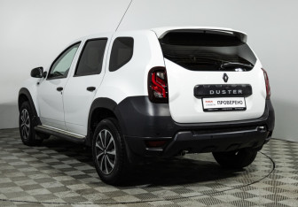 Подержанный автомобиль Renault Duster 2020 года (7 фото)