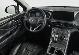 Подержанный автомобиль Hyundai Santa Fe 2020 года (9 фото)