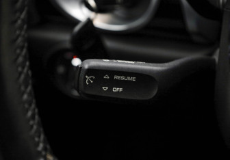 Подержанный автомобиль Porsche Cayenne 2014 года (16 фото)