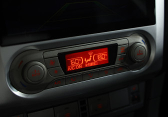 Подержанный автомобиль Ford Focus Sedan 2010 года (15 фото)