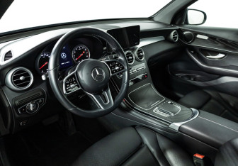 Подержанный автомобиль Mercedes-Benz GLC Coupe 2021 года (11 фото)