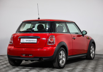 Подержанный автомобиль MINI Hatch 2012 года (5 фото)